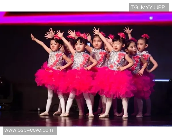 李芳专访：从绿茵场到人生舞台的精彩旅程回顾